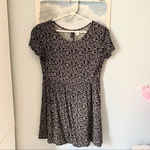 H&M Black & White Floral T-Shirt A-Line Dress